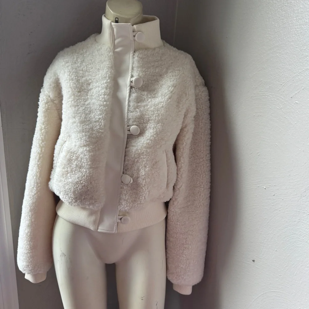 Blue Tilley x BARlll winter white thick fleece short winter coat size Xs